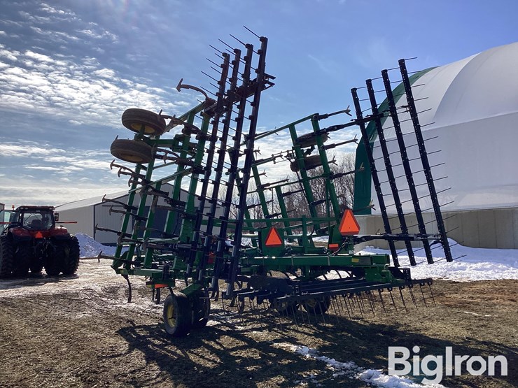 2012-john-deere-2210l-image-7