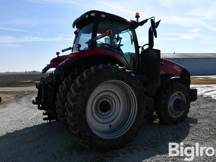 2021-case-ih-magnum-250-image-5