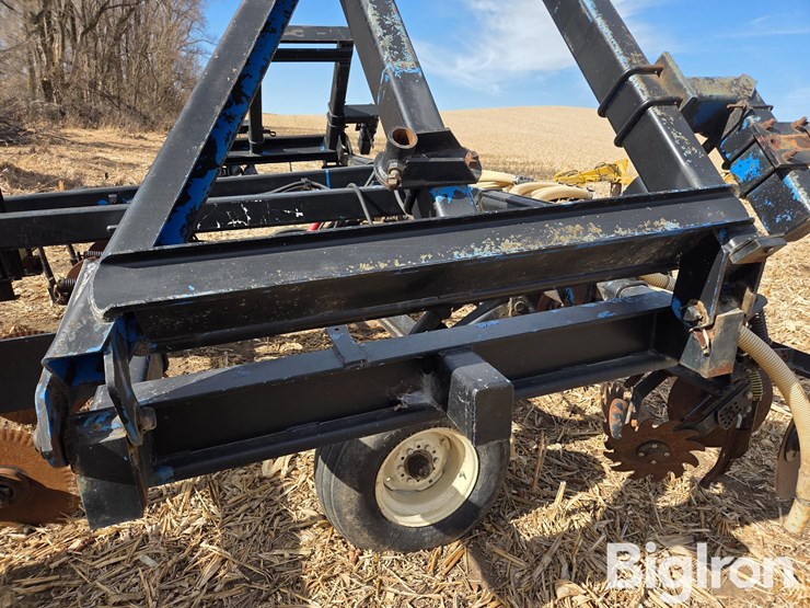 montag-strip-till-toolbar-image-12