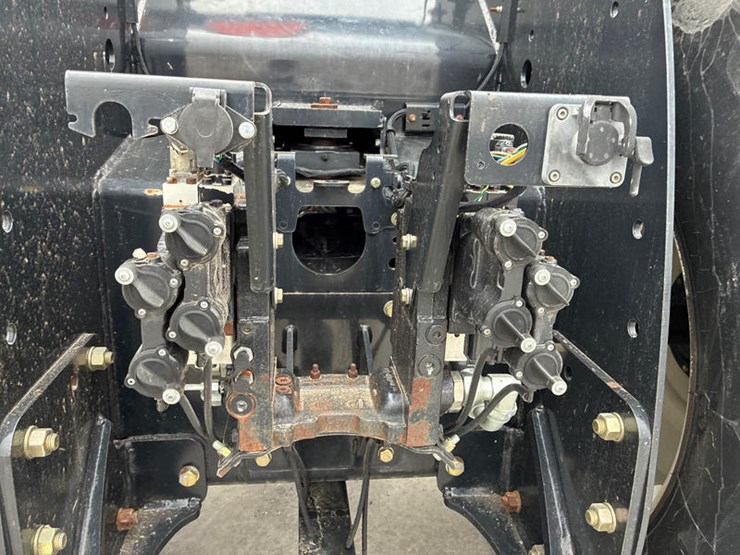 2013-new-holland-t9.505-image-27