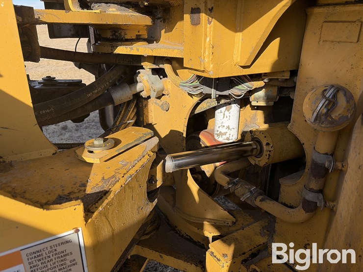 2002-caterpillar-950g-image-11