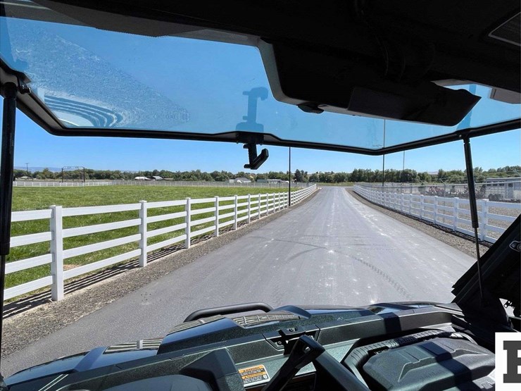 2023-can-am-defender-xt-h09-utv-image-4