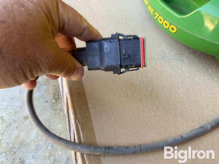 2023-john-deere-7000-image-9