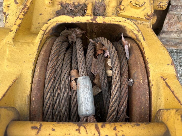 caterpillar-d4c-image-30