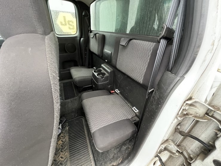 2012-chevrolet-colorado-image-22