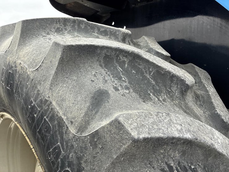 2013-new-holland-t9.505-image-51