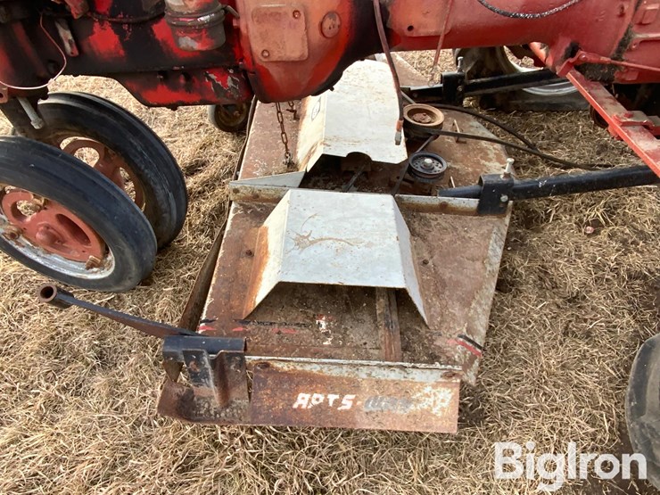 mccormick-farmall-b-2wd-tractor-w/mower-image-15
