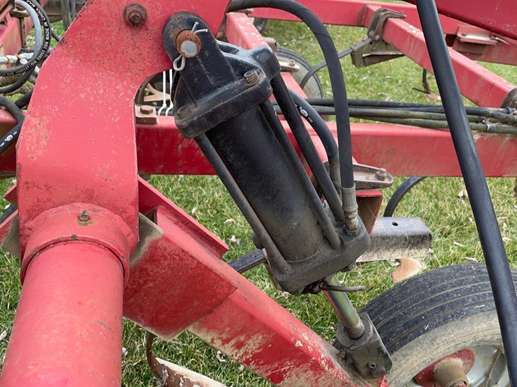 case-ih-4600-image-11