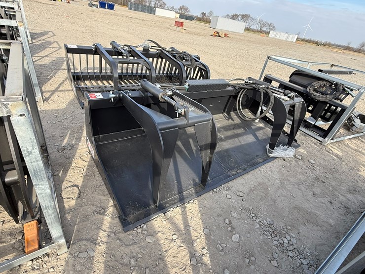 #2051-•-unused-jct-84"-skid-steer-grapple-inv#-40788-image-2