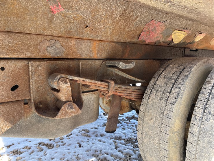 2012-gmc-3500hd-image-22