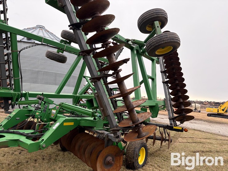 2010-john-deere-637-image-15