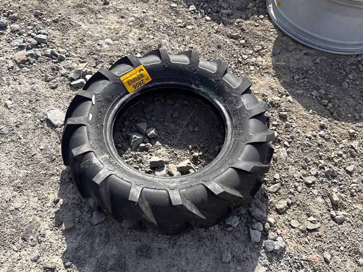 #2806-•-(1)-carlisle-super-lug-6-12-tire-inv#-2806-image-1