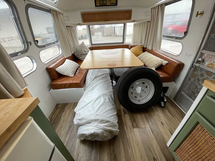 #1435-•-1978-airstream-land-yacht-31'---fully-remodeled,-road-ready-(has-wi-title)-(of)-image-88