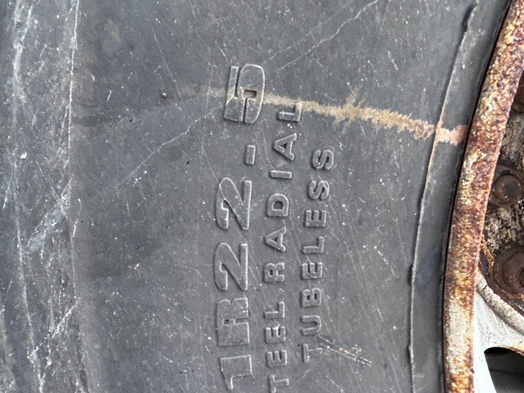 international-7400-image-67