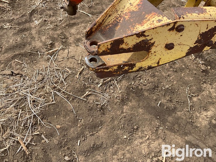 new-holland-791-image-9