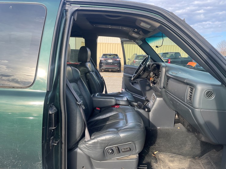 #1430-•-2002-green-gmc-sierra-(has-wi-title)-(of)-image-14