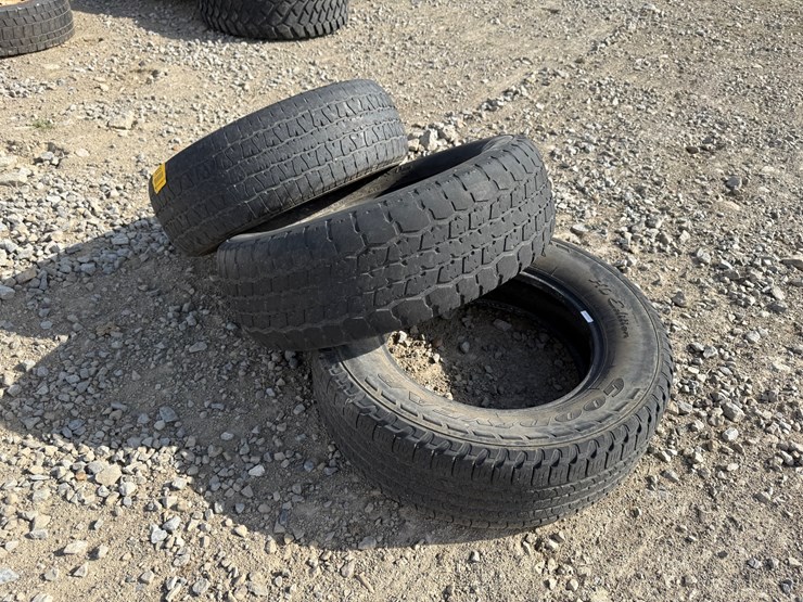 #5035-•-lot-of-(3)-miscellaneous-tires-inv#-5035-image-4