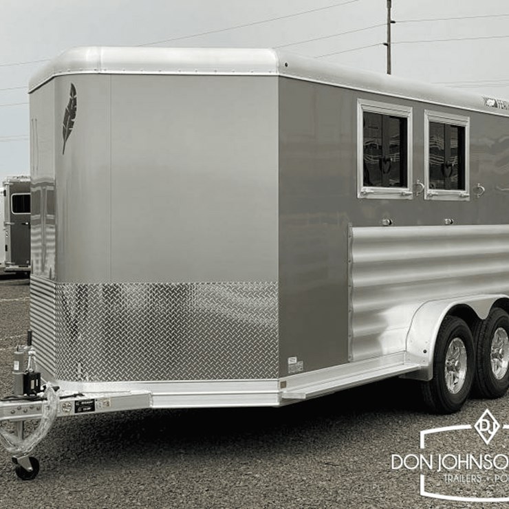 2024 Featherlite 9400-72PT 2-H Horse Trailer
