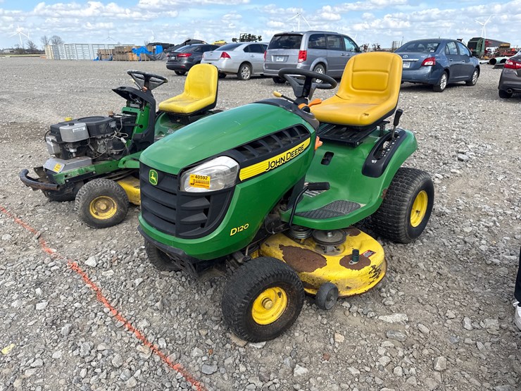 john-deere-d120-image-1