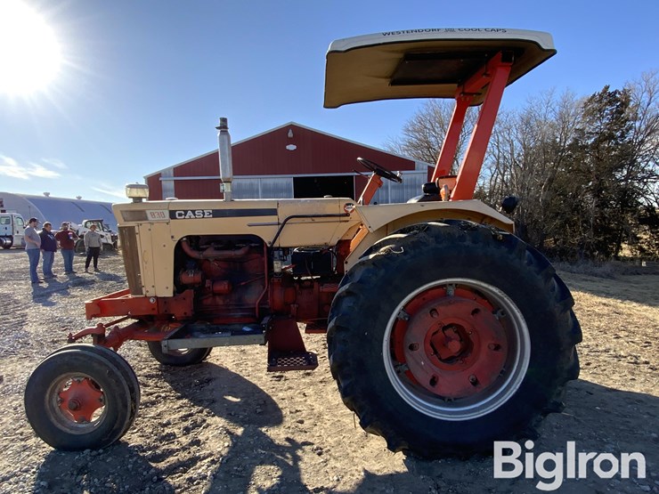 1967-case-830-2wd-tractor-image-8