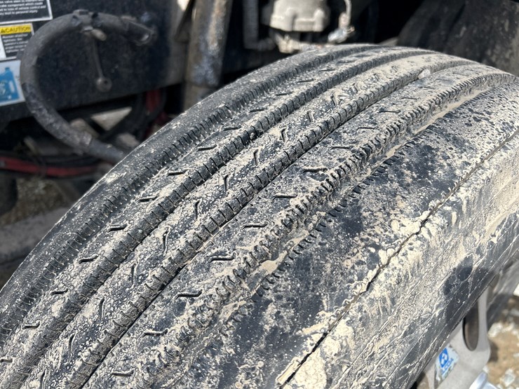 2017-kenworth-t680-image-94