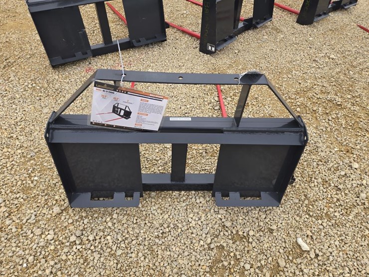 #8086-•-new-landhonor-skid-steer-bale-spear-image-3