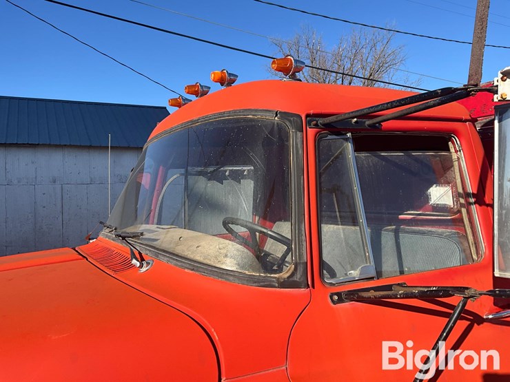 1968-international-loadstar-image-9