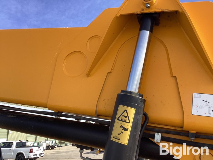 2022-jcb-510-56-image-12