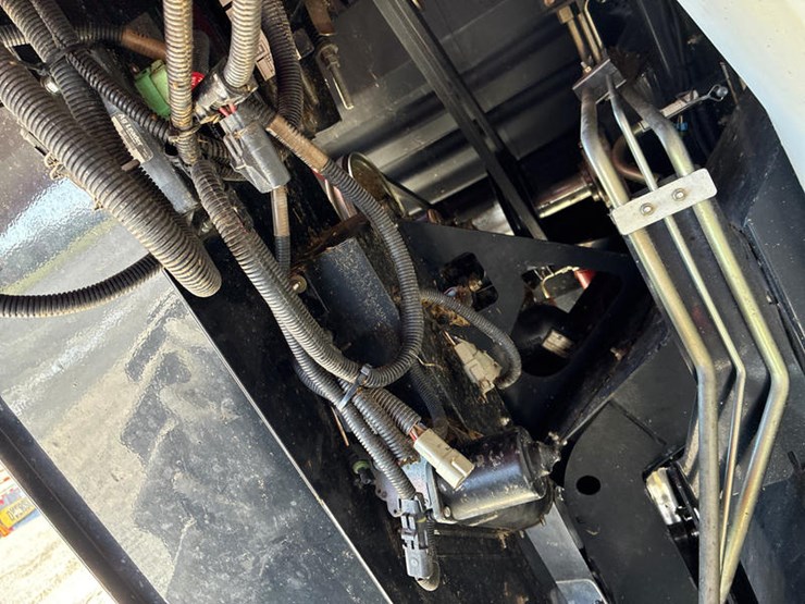 2012-case-ih-8230-image-76