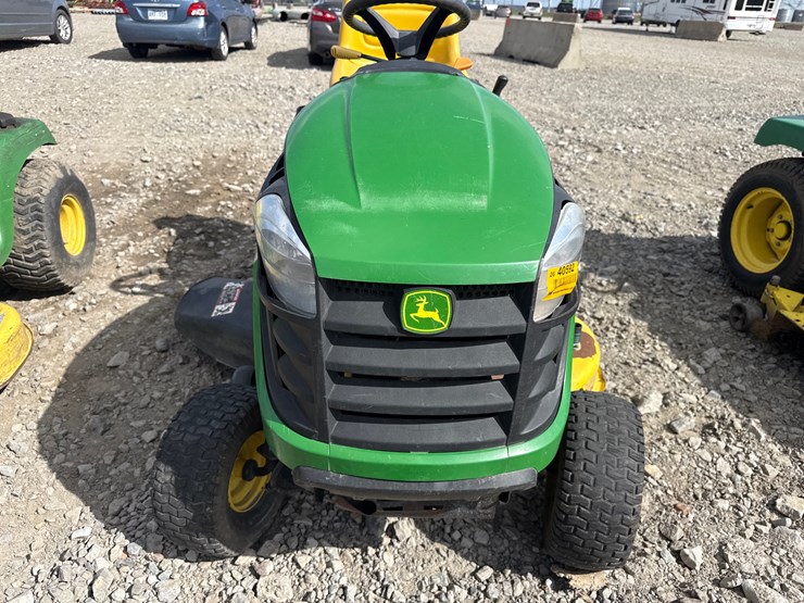 john-deere-d120-image-9