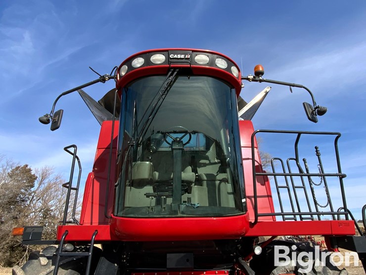 2010-case-ih-7088-image-20