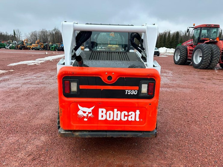 2015-bobcat-t590-image-5