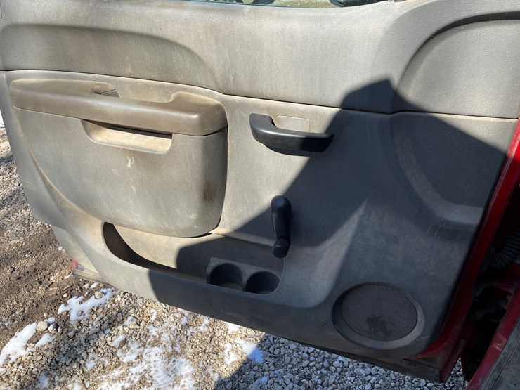 2012-gmc-3500hd-image-44