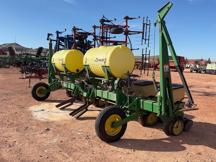 john-deere-7200-image-1