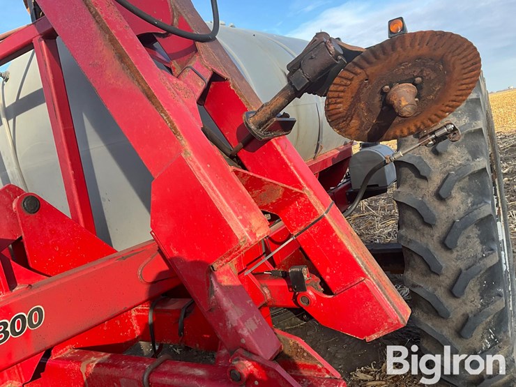 case-ih-2800-image-13