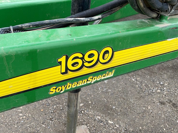 john-deere-1690-image-3