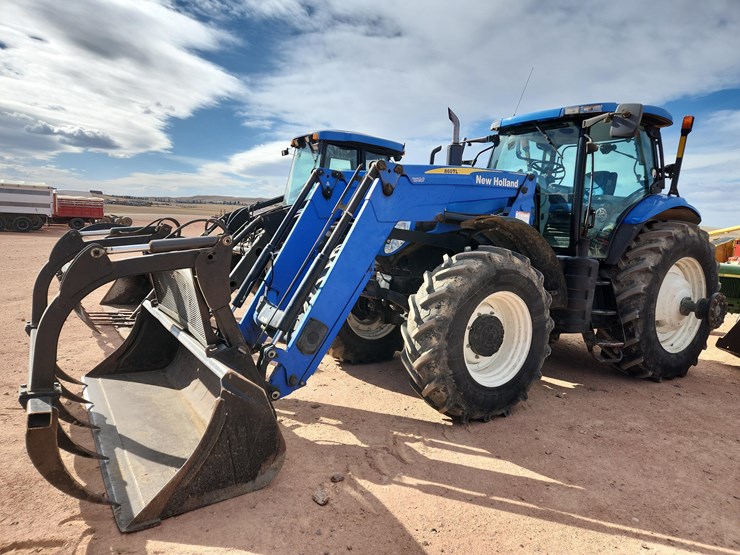 2010-new-holland-t7050-image-5