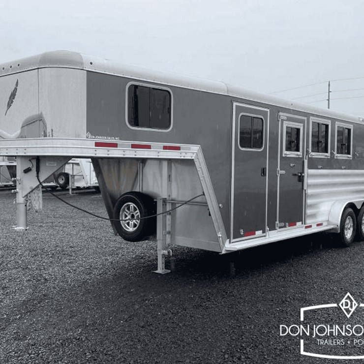 2024 Featherlite 9600-7350 3-H Gooseneck Horse Trailer