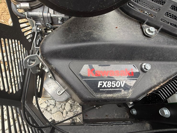 #8-•-unused-yakta-yxr320-61"-zero-turn-mower-198025-inv#-40695-image-8