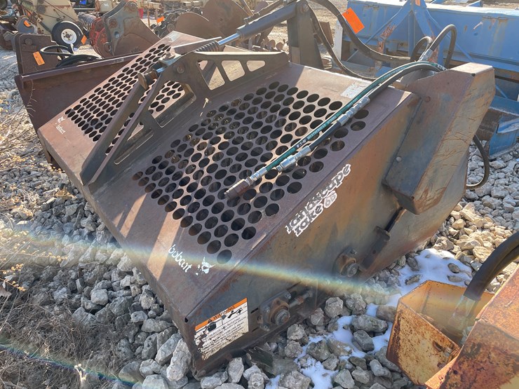 #6093-•-universal-mount-bobcat-lr6b-landscape-rake-image-1