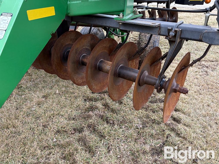 2010-john-deere-637-image-14