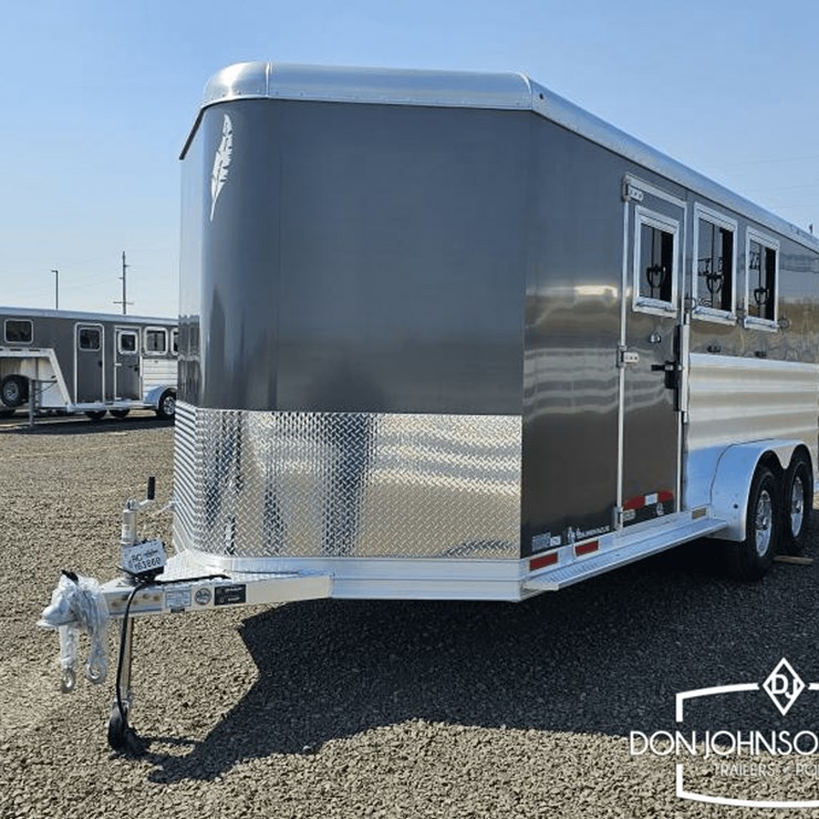 2024 Featherlite 9400-73PT 3-H Horse Trailer