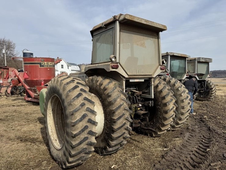 white-2-105-image-14