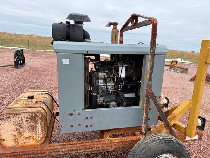 #298-•-lot-298-image-9