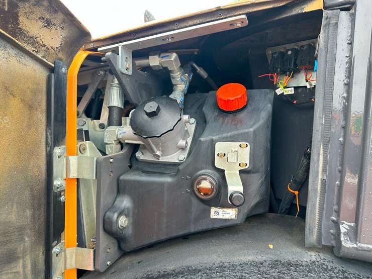 2022-case-221f-image-49