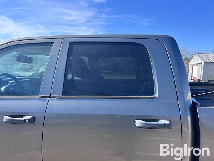 2013-dodge-1500-image-15