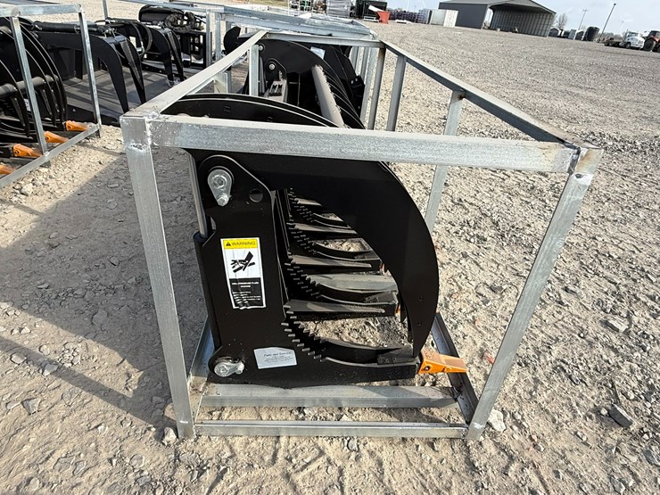#2043-•-unused-6'-skid-steer-grapple-inv#-40823-image-8