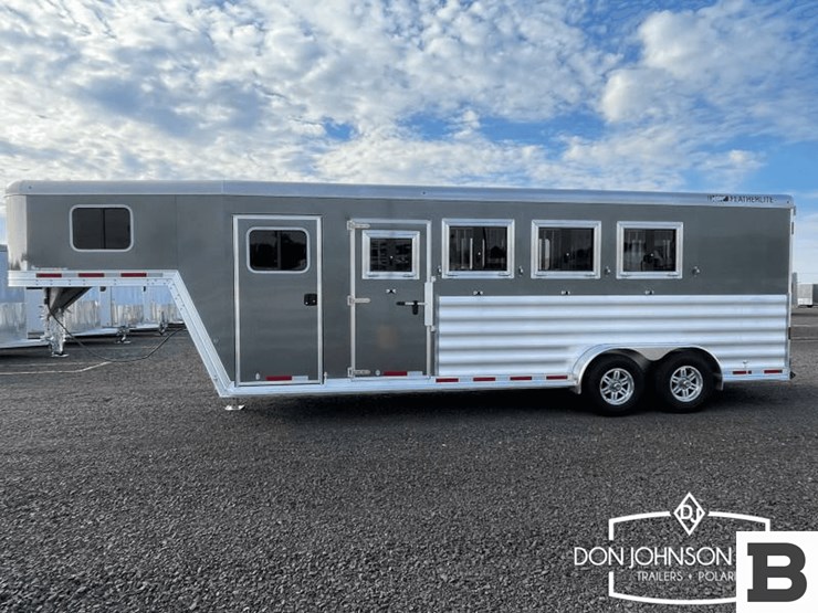 2024-featherlite-9600-7450-4-h-gooseneck-horse-trailer-image-4