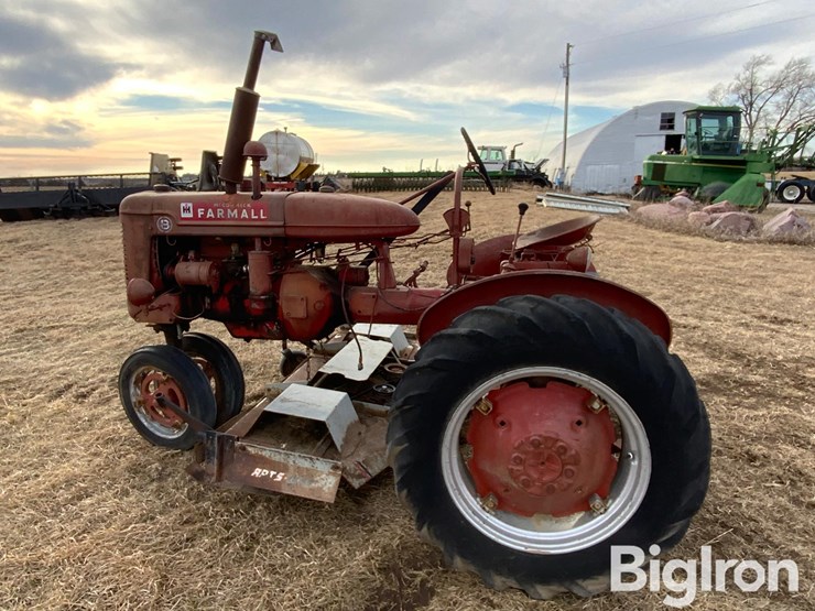 mccormick-farmall-b-2wd-tractor-w/mower-image-8