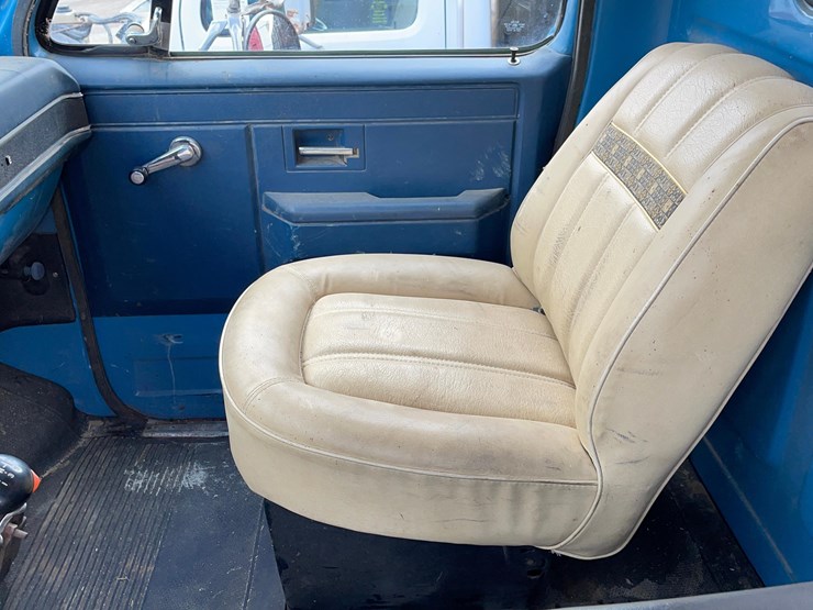 tag-#68,-1986-chevrolet-kodiak-grain-truck-image-19